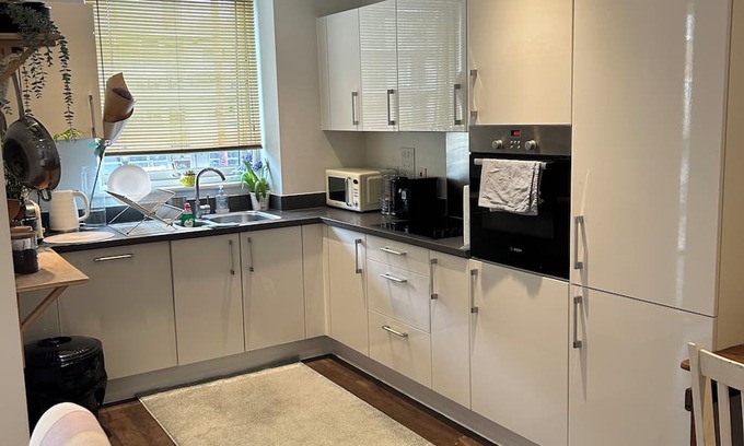 Hackney Apartment | Break in the city