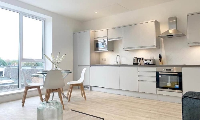 Fleet Apartment | Skyline @ Fleet Heights - Apartment Six