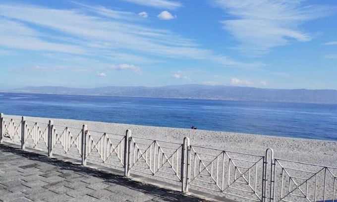 Mili San Pietro Apartment | La Camera nel Villaggio Vicina al Polo San Filippo Sede di Concerti a Messina