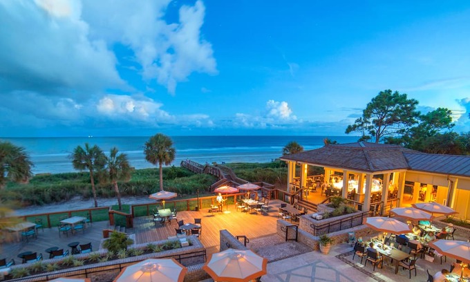 Heritage Woods House | Come stay at this tranquil house for unbelievable golf views!