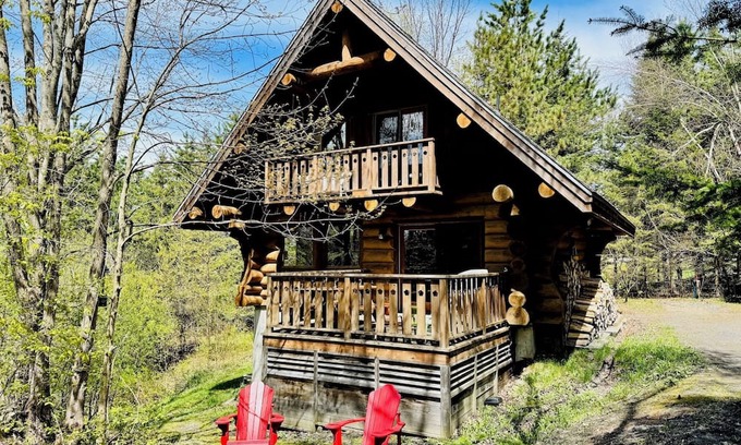 Potton Ski Chalet | Cabane du Hibou - Wood fireplace - Mont Owl's Head