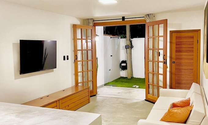 Tucuns House | Charmosa Casa, Recém Construída, Localizada Entre mar e uma Reserva Florestal