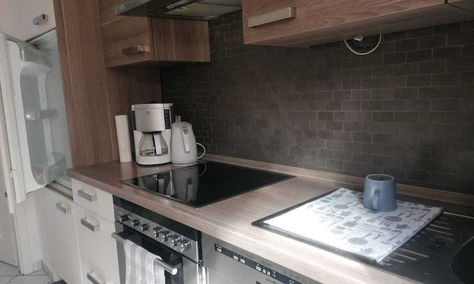 Wallsbull Apartment | Ruhige Ferienwohnung. 5 min zu Fuß vom Freizeitpark Entfernt
