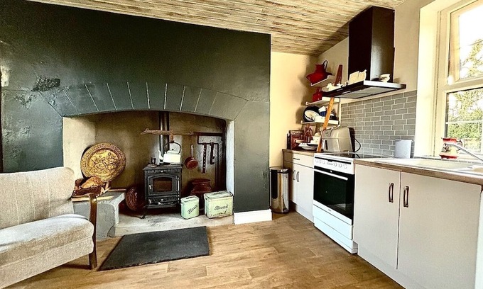 Kilkeedy Other | Traditional Farmhouse in the heart of the Burren National Park. Pet friendly.