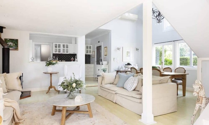 Witta House | Luxury Country Cottage Escape for 6