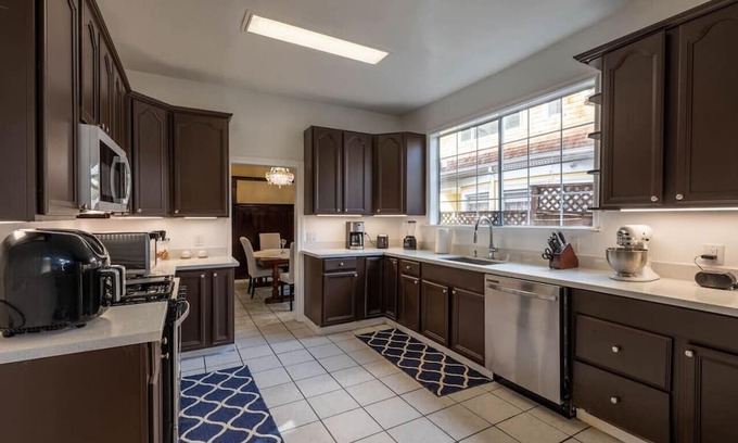 North Berkeley House | Room in Berkeley Bliss w/ Modern Comforts