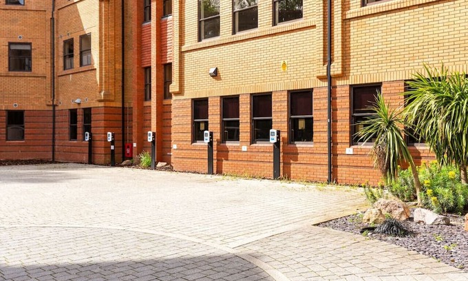 Taunton Apartment | Waterside 2Bed Apartment Taunton