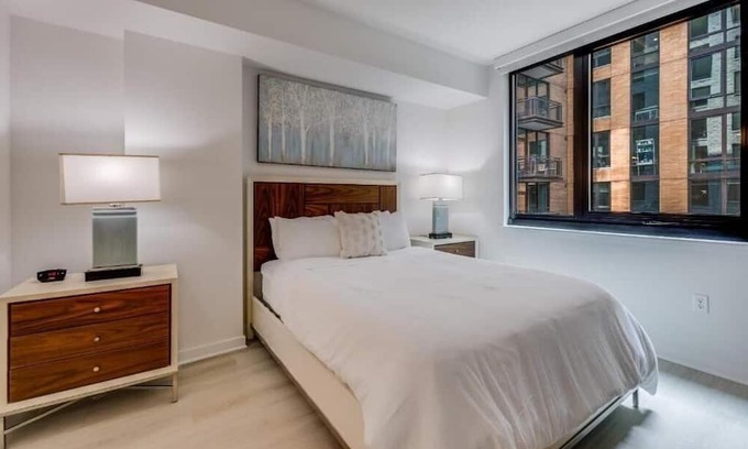 NoMa Apartment | Deluxe One Bedroom Near FedEx Drop Box WDC