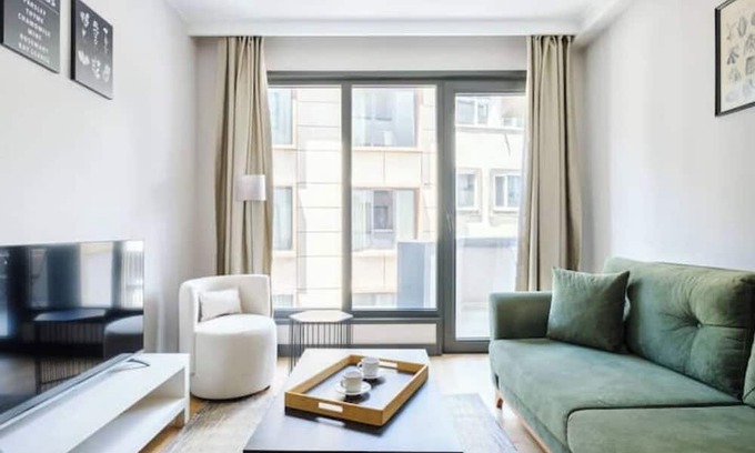 Kagithane Apartment | Flora - 1BD Fantastic Central Flat in a Residence