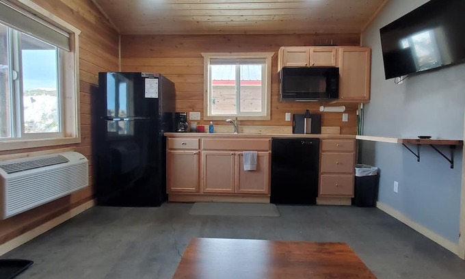 Rea Cabin | Hardrock 50 - # 7 Rustic cabin retreat in the heart of adventure country.