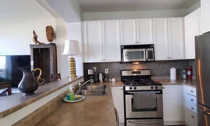 West Oak Trails House | 3BDR House in Oakville Luxury Style & Comfort
