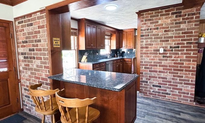 Paw Creek House | Secluded 4 bedroom home, 12 min to whitewater Center, 15 min to Uptown Charlotte