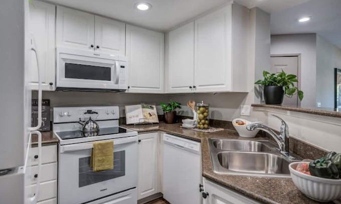 Anaheim Hills House | Home away from Home 1 large private bedroom + Bathroom