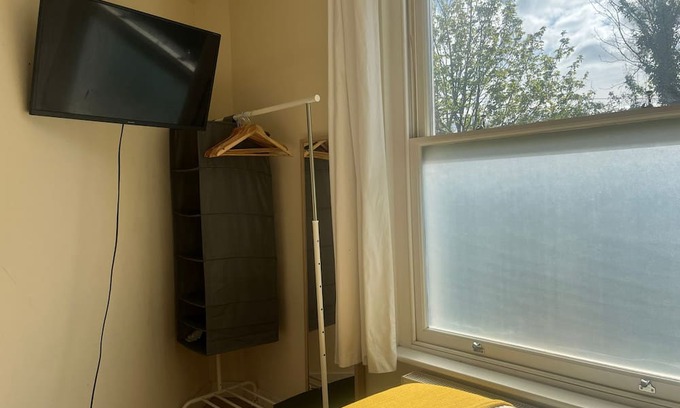 Stroud Green Apartment | Luxurious - Newly Refurbed - 1 Bed Flat - N4