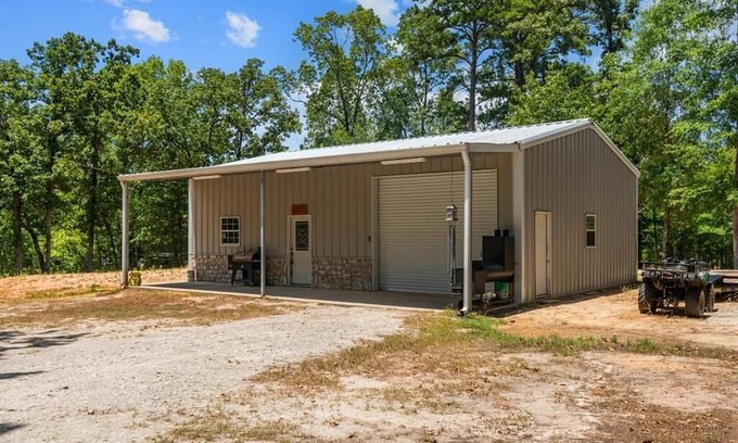 Broaddus House | Sam Rayburn Lakevu Barndo