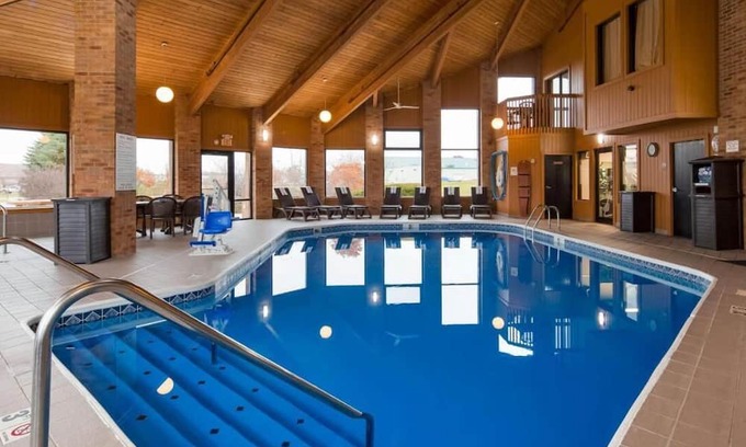 Hebron House | Perfect Stay Near I-70, Rich Comfort & Indoor Heated Pool! Fitness Center