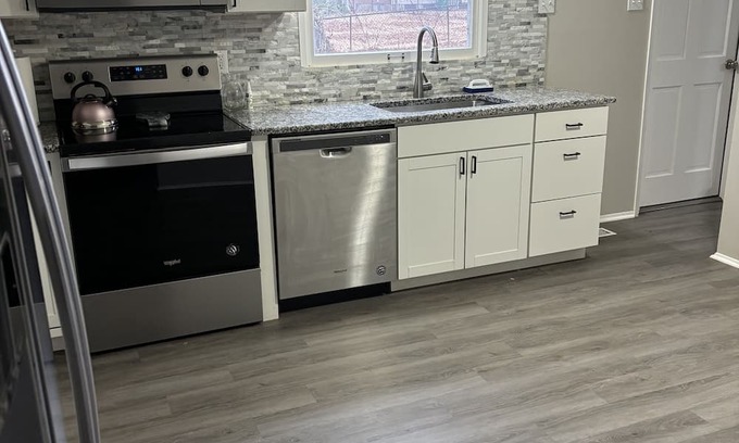 Florissant House | Cozy 3brm Ranch Sleeps 5