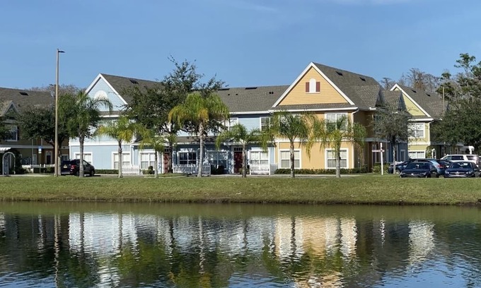 Venetian Bay Villages Condo | Lakefront Home on Gated Kissimmee Resort by Disneyworld