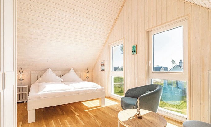 Olpenitz House | Snorri´s Stuga - Freistehendes Haus, Infrarot-sauna, Kamin, Badewanne, Terrasse