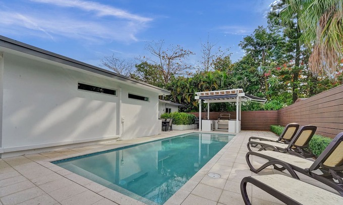 River Oaks House | Exquisite Oasis: Luxe 3BR Home w/Salt-Water Pool, BBQ & Game Room