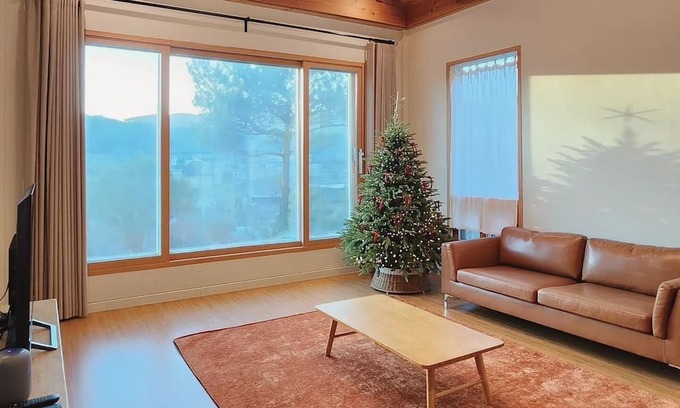 Yongmun House | [언덕위 작은독채] "우리만 있고 싶을 때" #양평언덕집#
