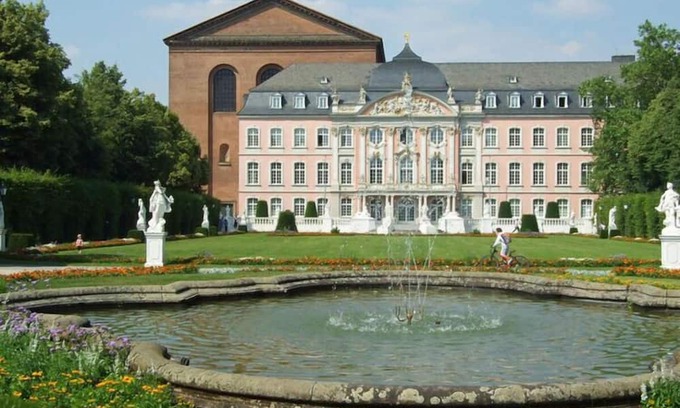 Sankt Aldegund Apartment | Holiday home holiday home Schumann