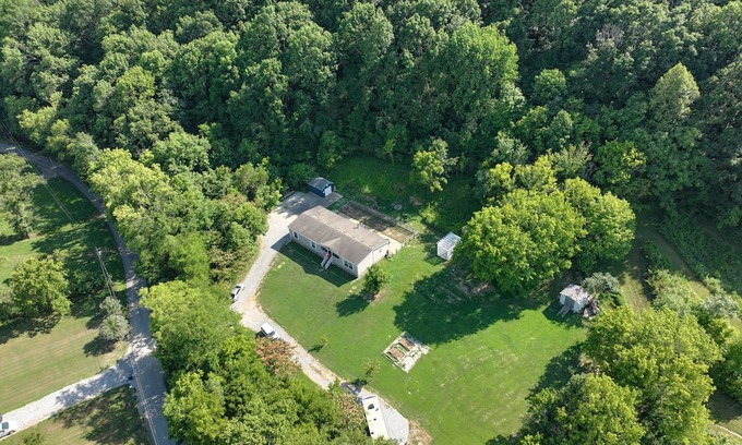 Gallatin House | Our Country Convenient Farmhouse