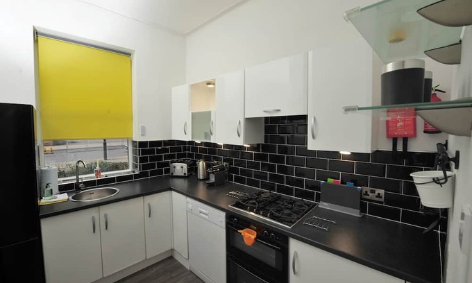 Harrogate Apartment | Harrogate Convention Suite , Harrogate Convention Centre Suite