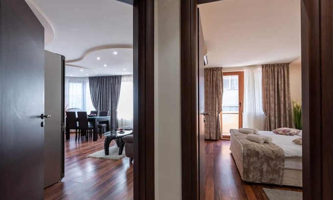 Odesos Apartment | Apartment Cats"Aventurine"-City Center