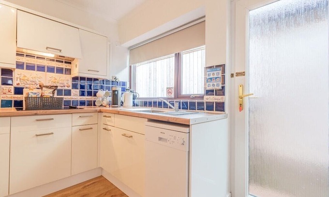Meliden House | Offa's Lodge Family home quiet area with sea views