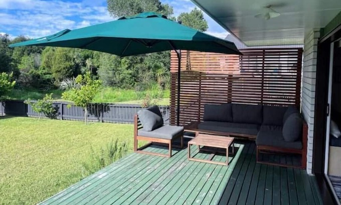Tauranga House | Nature’s Edge - 200m from Hospital