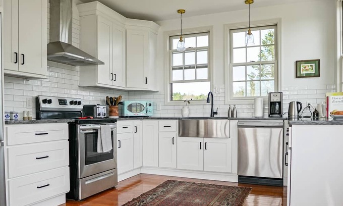 Kerhonkson House | Historic property with modern fixtures, alfresco dining, & views - dog-friendly