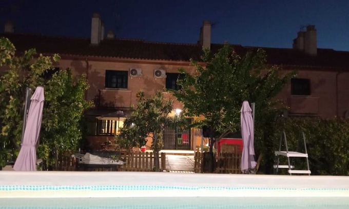 Cobisa Ski Chalet | Jimenpi Puig DU FOU a 9 Minutos del Parque Temático y a las Afuertas de Toledo