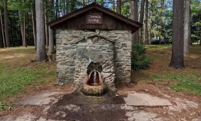 Saratoga Springs House | Saratoga Lake Home with Private Dock. Minutes to Saratoga Springs!