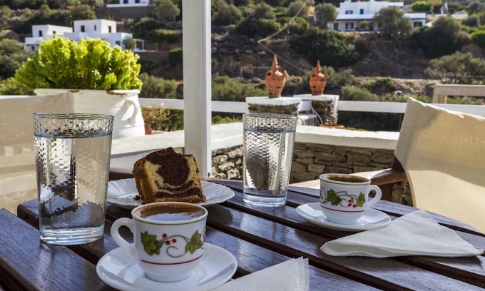 Platis Gialos Hotel | Rita Rooms