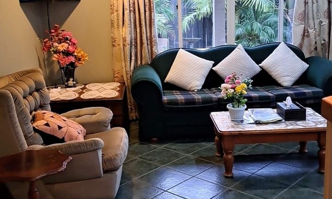 Te Rapa House | Sunny 4 bedrooms house with Free Wi-Fi