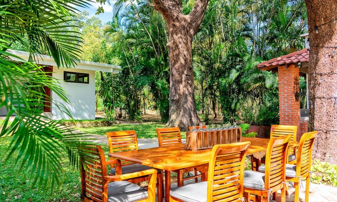 Liberia Other | Farmhouse Retreat, Private Pool, amazing gardens