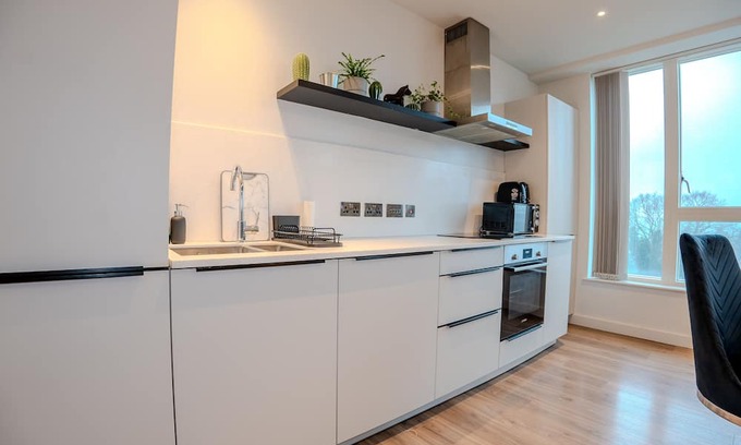 Canons Apartment | The Jubilee line provides direct links to London Bridge and Wembley station