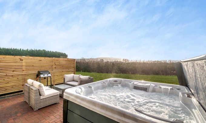 Guisborough Cabin | 2 bedroom accommodation in Guisborough