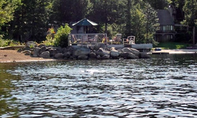 South Casco Cottage | New for 2024! Pet Friendly Sebago Lake Property!