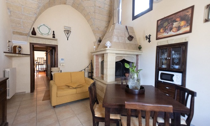 Galatina Historic Centre House | Vacation Home "Casa La Stella" with Private Terrace & Balcony