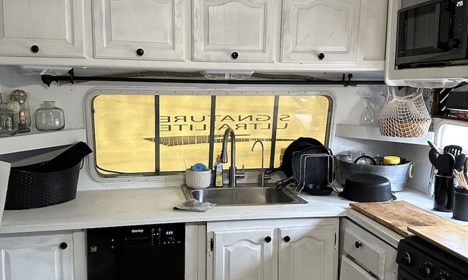 Snow Hill House | Cozy RV in Snow Hill