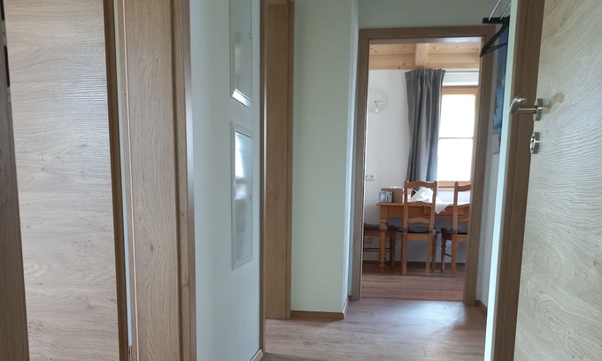 Munchen District Apartment | Neugebaute Ferienwohnung in Einer Ländlichen Umgebung