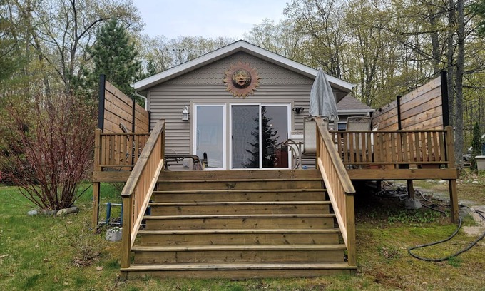 Johannesburg Cabin | Sandy Bottom Lakefront Cabin on all sports BIG BEAR LAKE, JOHANNESBURG, MICHIGAN
