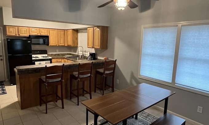 Wyandotte House | 2 Bedroom 1 Bath With Boat Slip Upon Request