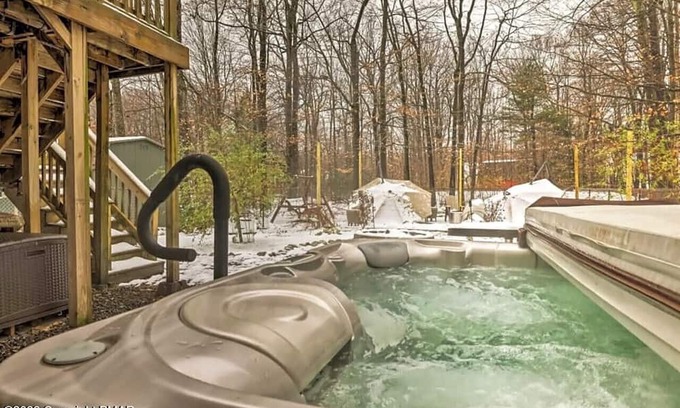 Tunkhannock Township House | Cozy Pocono Retreat: Hot Tub, Games, Near Ski