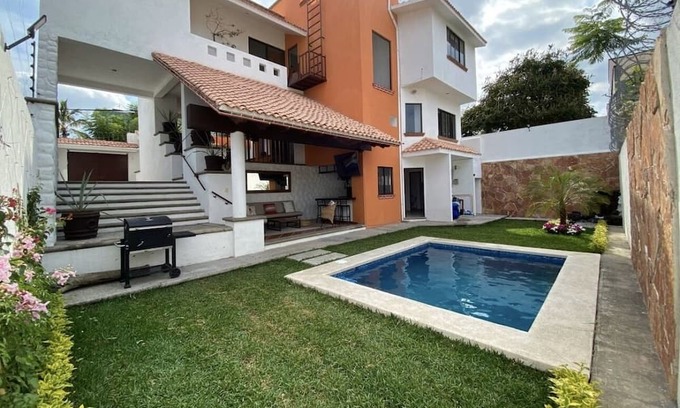 Cuernavaca House | La Casa de La Yaya