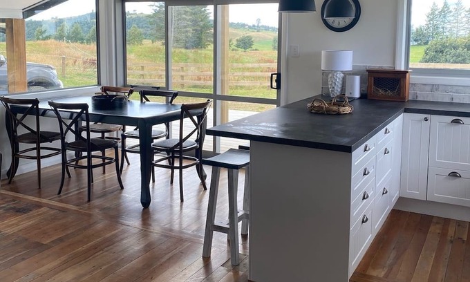 Kinloch House | Cottage on Poihipi Taupo Gorgeous, cosy, brand new 3 bedroom cottage