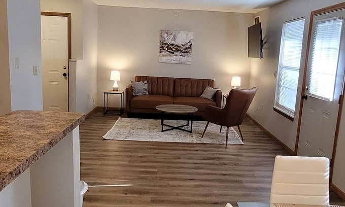 Bloomington Apartment | 3 Bedroom apartment - Close to Rivian