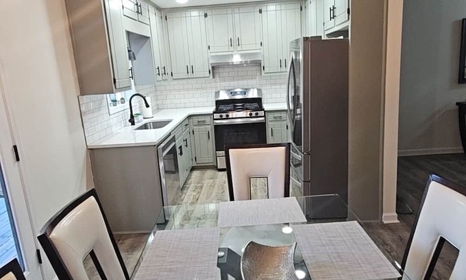 Kennesaw House | 4 Bedroom luxury family Home newly remodeled